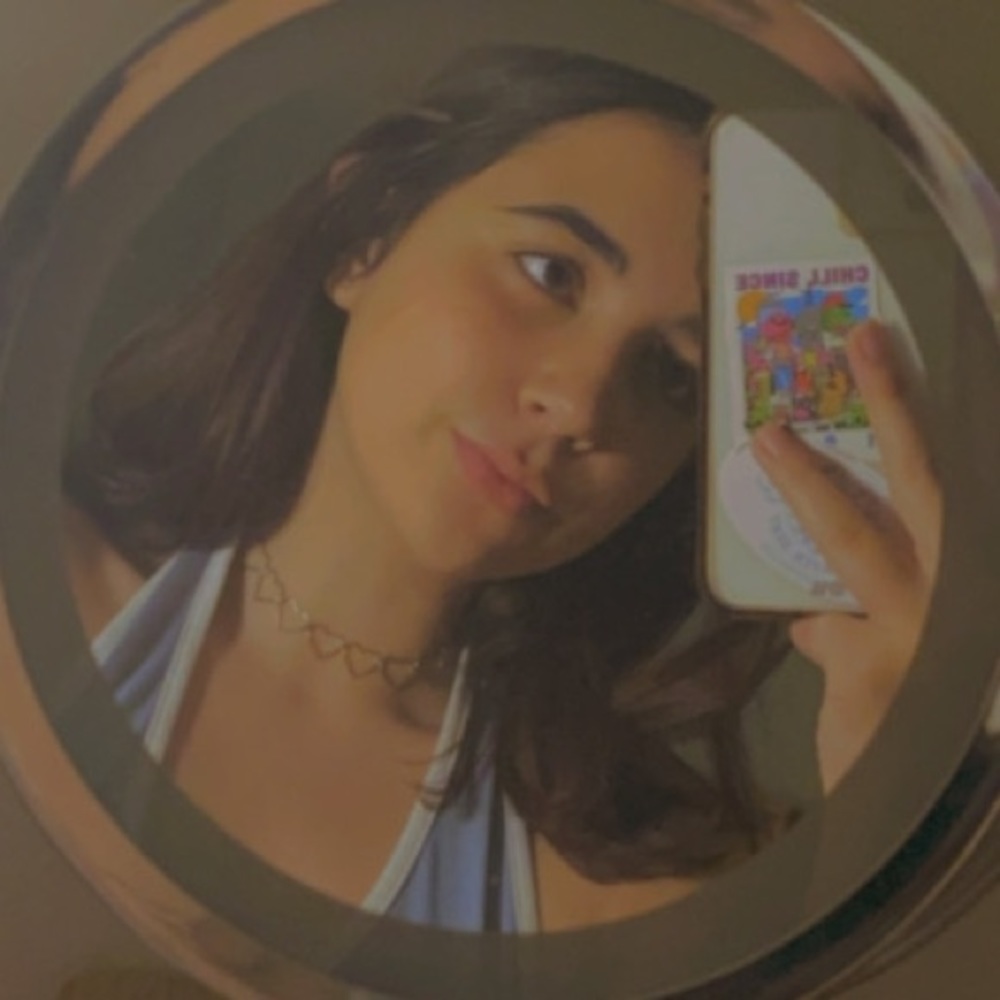 Meet your Posher, Caitlin